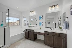 821 E Silver Fox Way, Phoenix, AZ 85048 - Photo 18