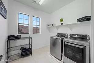 821 E Silver Fox Way, Phoenix, AZ 85048 - Photo 28