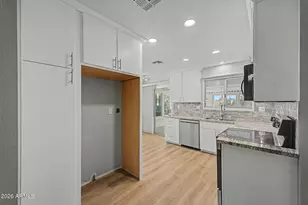 12903 W Desert Glen Dr, Sun City West, AZ 85375 - Photo 14