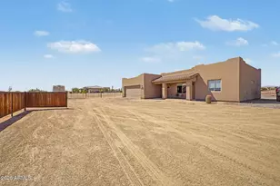 21226 W Galvin St, Wittmann, AZ 85361 - Photo 4