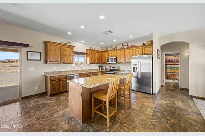 21226 W Galvin Street, Wittmann, AZ 85361 - Photo 10