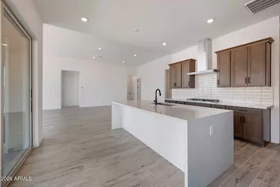 821 W J Waltz Way, Apache Junction, AZ 85120 - Photo 6