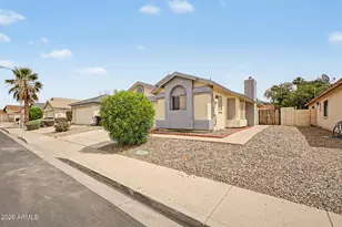 9201 N 70th Dr, Peoria, AZ 85345 - Photo 4