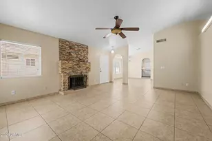 9201 N 70th Dr, Peoria, AZ 85345 - Photo 8