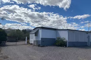 33800 S Davenport Ln, Black Canyon City, AZ 85324 - Photo 4