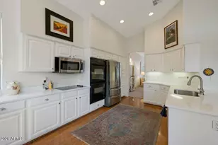 9860 E Gelding Dr, Scottsdale, AZ 85260 - Photo 12