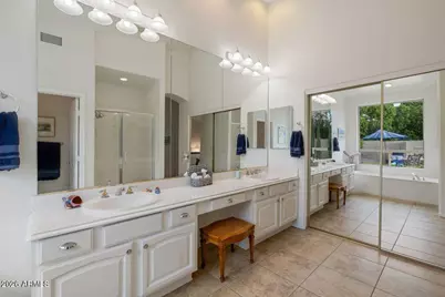 9860 E Gelding Drive, Scottsdale, AZ 85260 - Photo 24