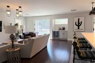 6329 W Honeysuckle Dr, Phoenix, AZ 85083 - Photo 10