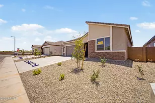 283 W Floyd Dr, San Tan Valley, AZ 85140 - Photo 2