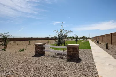 283 W Floyd Drive, San Tan Valley, AZ 85140 - Photo 18