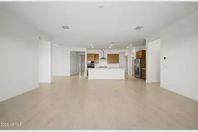 283 W Floyd Drive, San Tan Valley, AZ 85140 - Photo 4