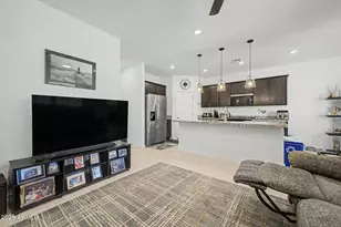 16014 W Desert Hollow Dr, Surprise, AZ 85387 - Photo 14