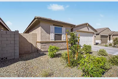 16014 W Desert Hollow Drive, Surprise, AZ 85387 - Photo 8