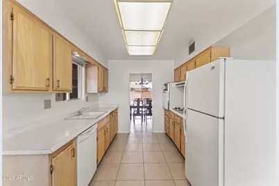 9904 W Shiprock Drive, Sun City, AZ 85351 - Photo 10