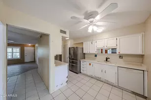 19601 N Ponderosa Cir, Sun City, AZ 85373 - Photo 8