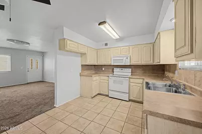 4505 N 26th Drive, Phoenix, AZ 85017 - Photo 14