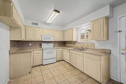 4505 N 26th Drive, Phoenix, AZ 85017 - Photo 4