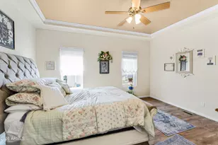2233 E Behrend Dr, Phoenix, AZ 85024 - Photo 24