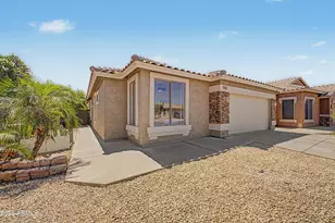 885 E Kyle Ct, Gilbert, AZ 85296 - Photo 2