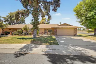15462 N Lakeforest Dr, Sun City, AZ 85351 - Photo 2