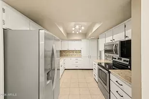 15462 N Lakeforest Dr, Sun City, AZ 85351 - Photo 14