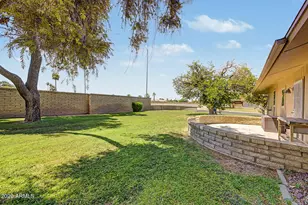 15462 N Lakeforest Dr, Sun City, AZ 85351 - Photo 30