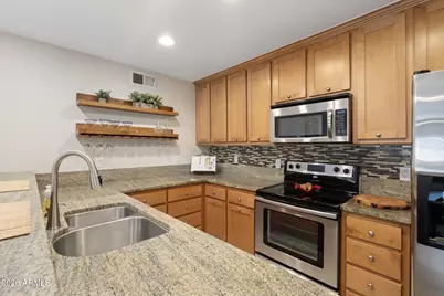 4704 E Paradise Village Parkway N #101, Phoenix, AZ 85032 - Photo 8
