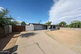 7616 W Mitchell Dr, Phoenix, AZ 85033 - Photo 22
