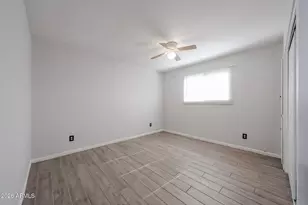 7616 W Mitchell Dr, Phoenix, AZ 85033 - Photo 8