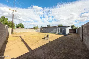 7616 W Mitchell Dr, Phoenix, AZ 85033 - Photo 20