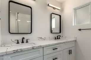 5518 E Thomas Rd, Phoenix, AZ 85018 - Photo 14