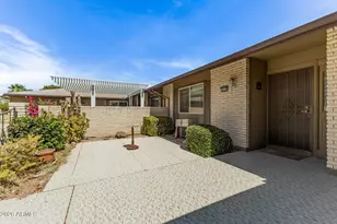 10110 W Royal Oak Rd, Sun City, AZ 85351 - Photo 6