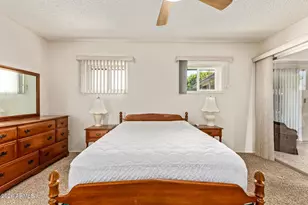 10110 W Royal Oak Rd, Sun City, AZ 85351 - Photo 18
