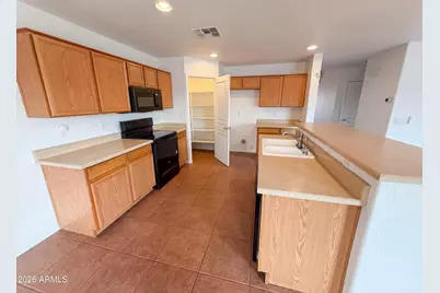15140 N 174th Drive, Surprise, AZ 85388 - Photo 14