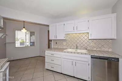 10109 W Campana Drive, Sun City, AZ 85351 - Photo 12