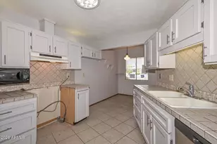 10109 W Campana Dr, Sun City, AZ 85351 - Photo 10