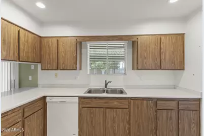 10435 W Camelot Circle, Sun City, AZ 85351 - Photo 10