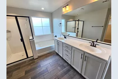 2212 W Betty Elyse Lane, Phoenix, AZ 85023 - Photo 22