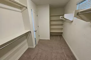 2212 W Betty Elyse Ln, Phoenix, AZ 85023 - Photo 14