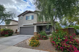 2212 W Betty Elyse Ln, Phoenix, AZ 85023 - Photo 2