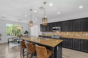 2546 E Carob Dr, Gilbert, AZ 85298 - Photo 18