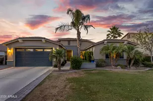 2546 E Carob Dr, Gilbert, AZ 85298 - Photo 4
