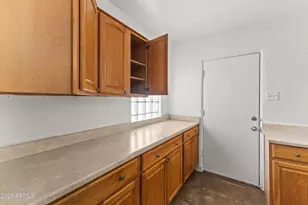 2032 W Cypress St, Phoenix, AZ 85009 - Photo 16
