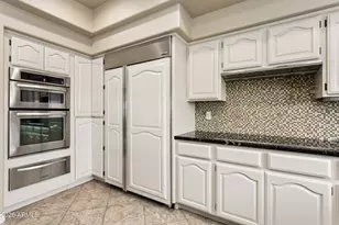 8115 E Jenan Dr, Scottsdale, AZ 85260 - Photo 20
