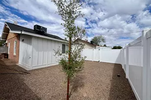 921 E Roosevelt St, Phoenix, AZ 85006 - Photo 20