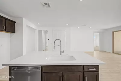 15209 W Gray Fox Trail, Surprise, AZ 85387 - Photo 10