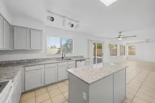 1295 S Honeysuckle Ln, Gilbert, AZ 85296 - Photo 6