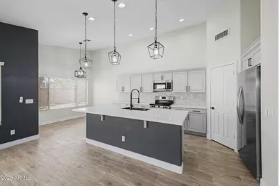 723 W Douglas Avenue, Gilbert, AZ 85233 - Photo 20