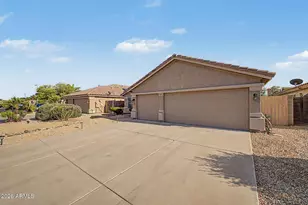 723 W Douglas Ave, Gilbert, AZ 85233 - Photo 2