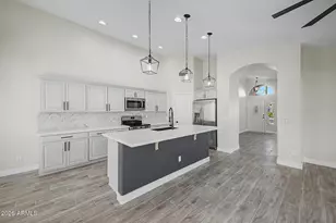 723 W Douglas Ave, Gilbert, AZ 85233 - Photo 18